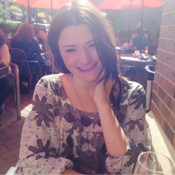 Meet your Posher, Kelli - Picture 2 of 16